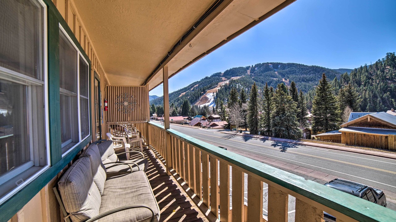 Photo of Patio Balcony in Red River