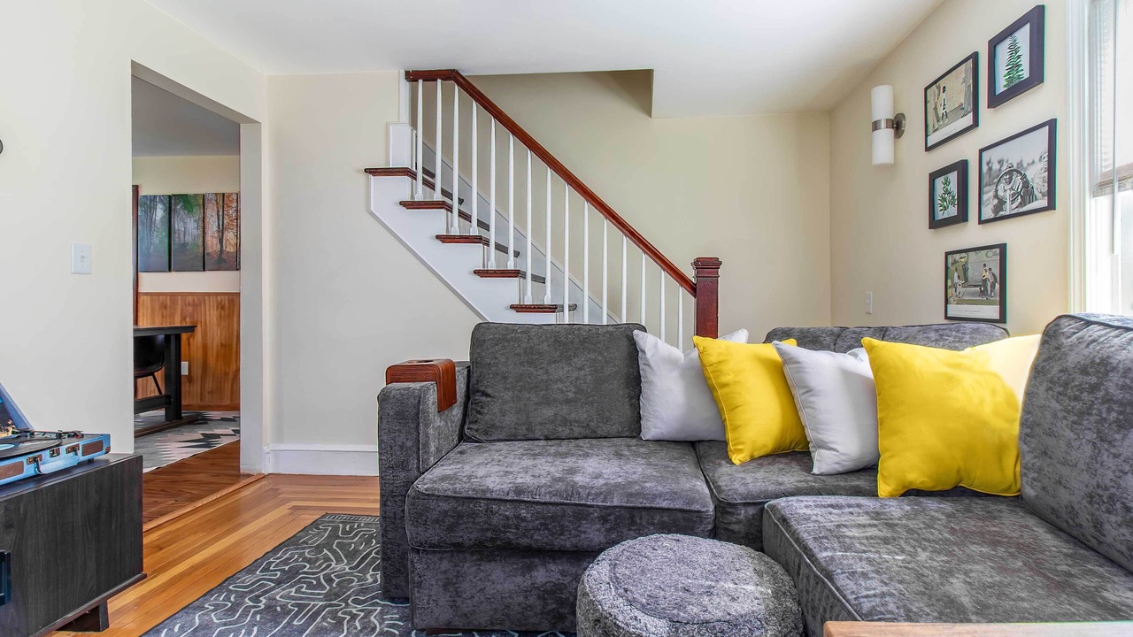 Photo of Livingroom in Cranston