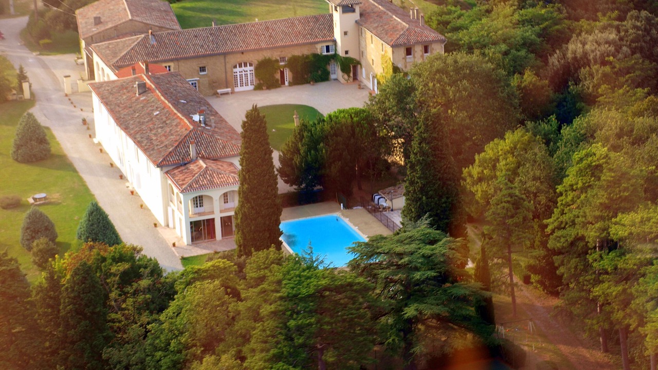 Photo of Outdoor in Airoux