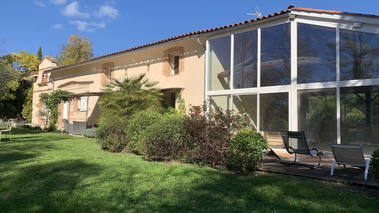 Photo of Outdoor in Marquefave