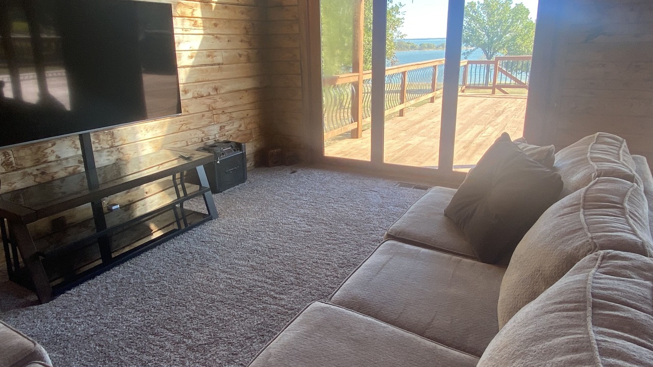 Photo of Livingroom in Kingston