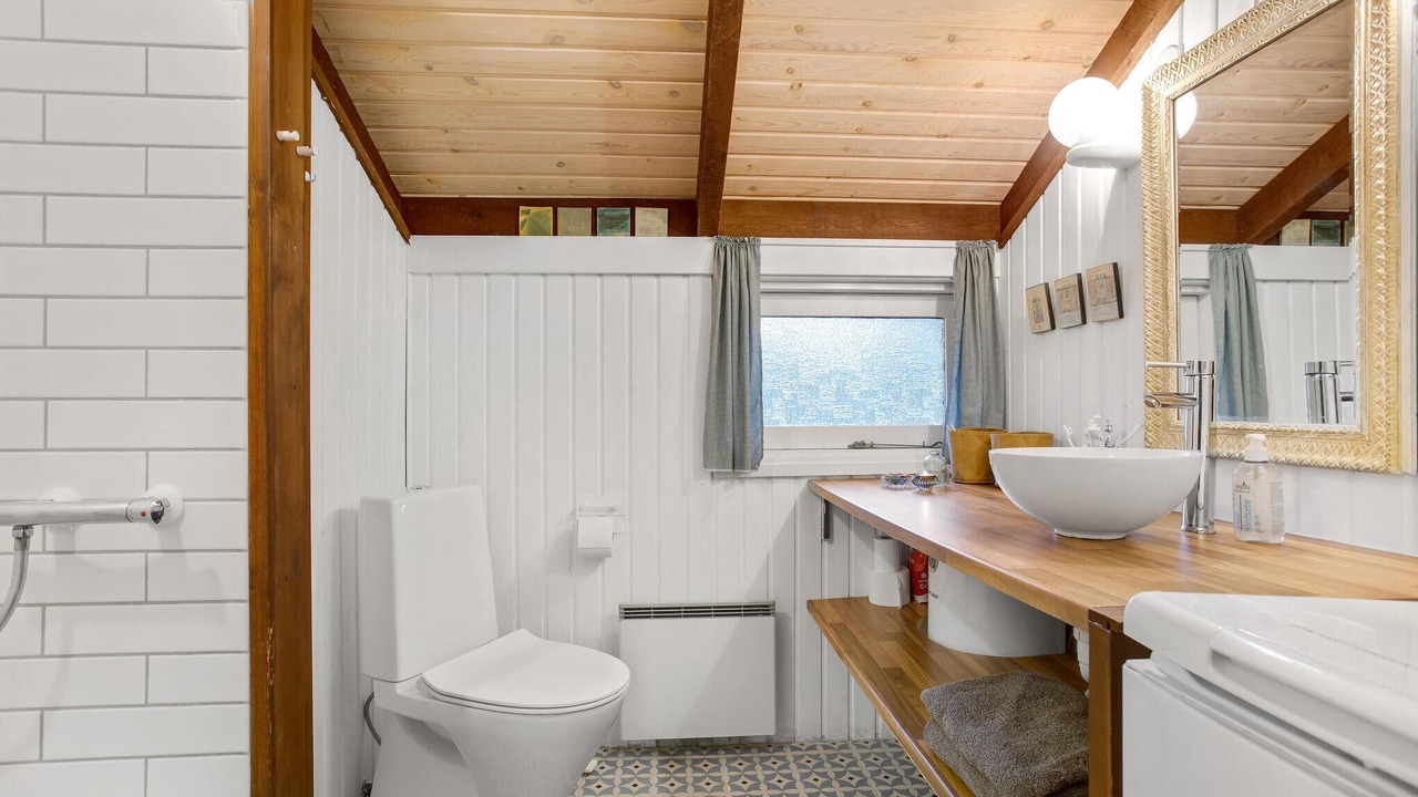 Photo of Bathroom in Aalbaek