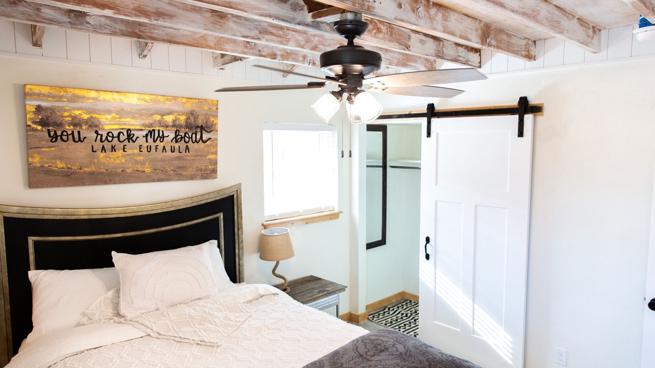 Photo of Bedroom in Checotah