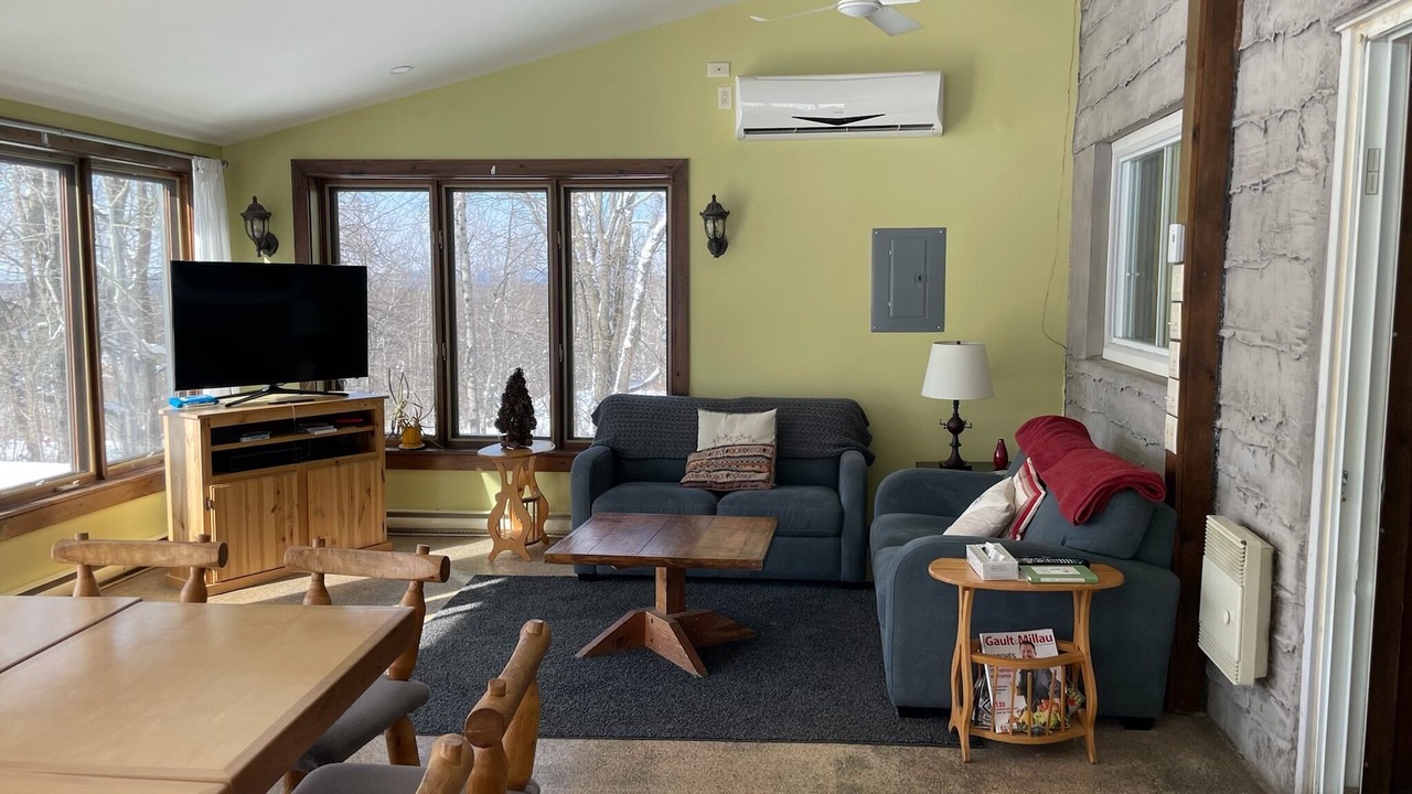 Photo of Livingroom in Sutton