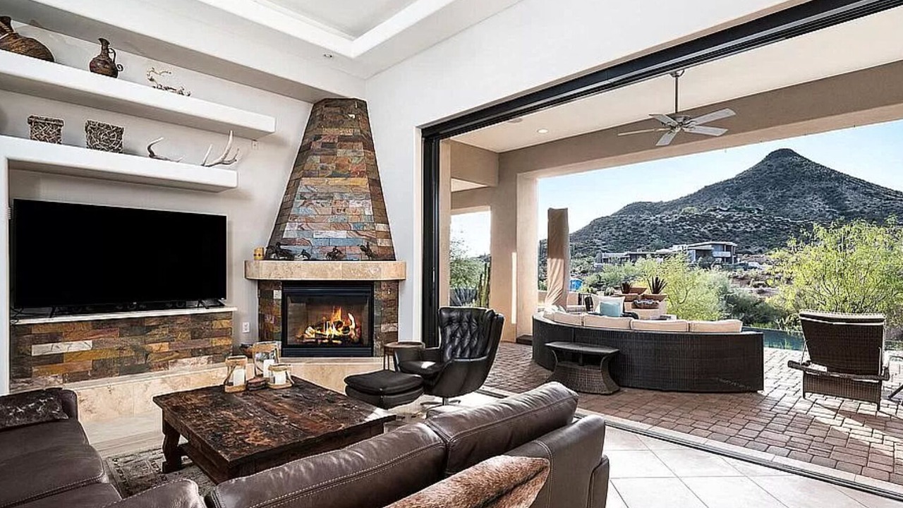 Photo of Livingroom in Desert Mountain