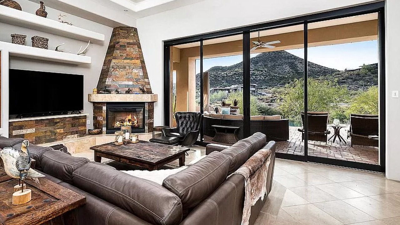 Photo of Livingroom in Desert Mountain