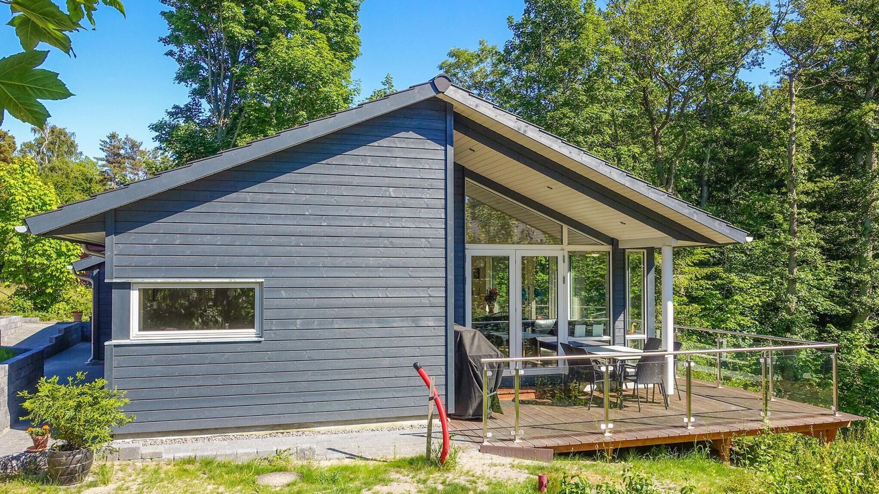 Photo of Others in Ronne