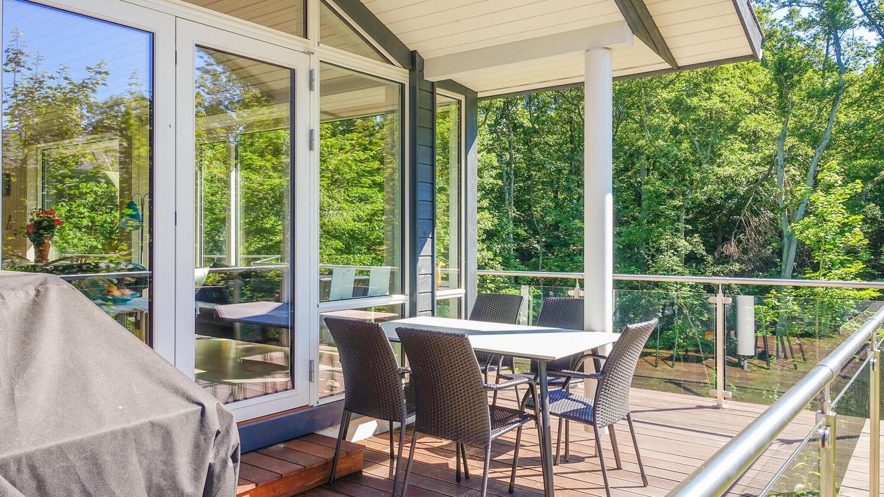 Photo of Others in Ronne