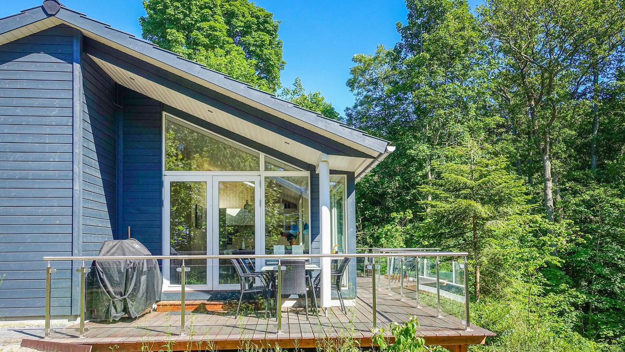 Photo of Others in Ronne