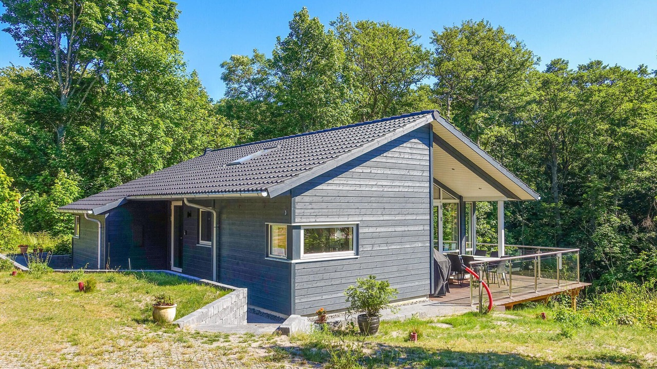 Photo of Others in Ronne