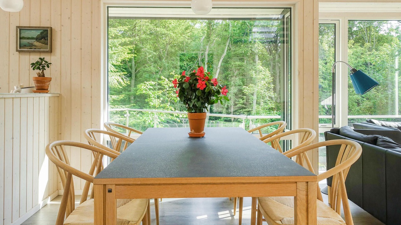 Photo of Others in Ronne