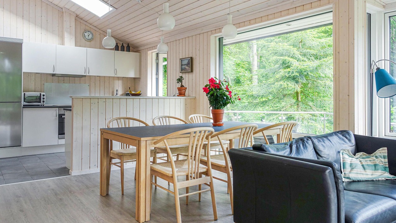 Photo of Others in Ronne