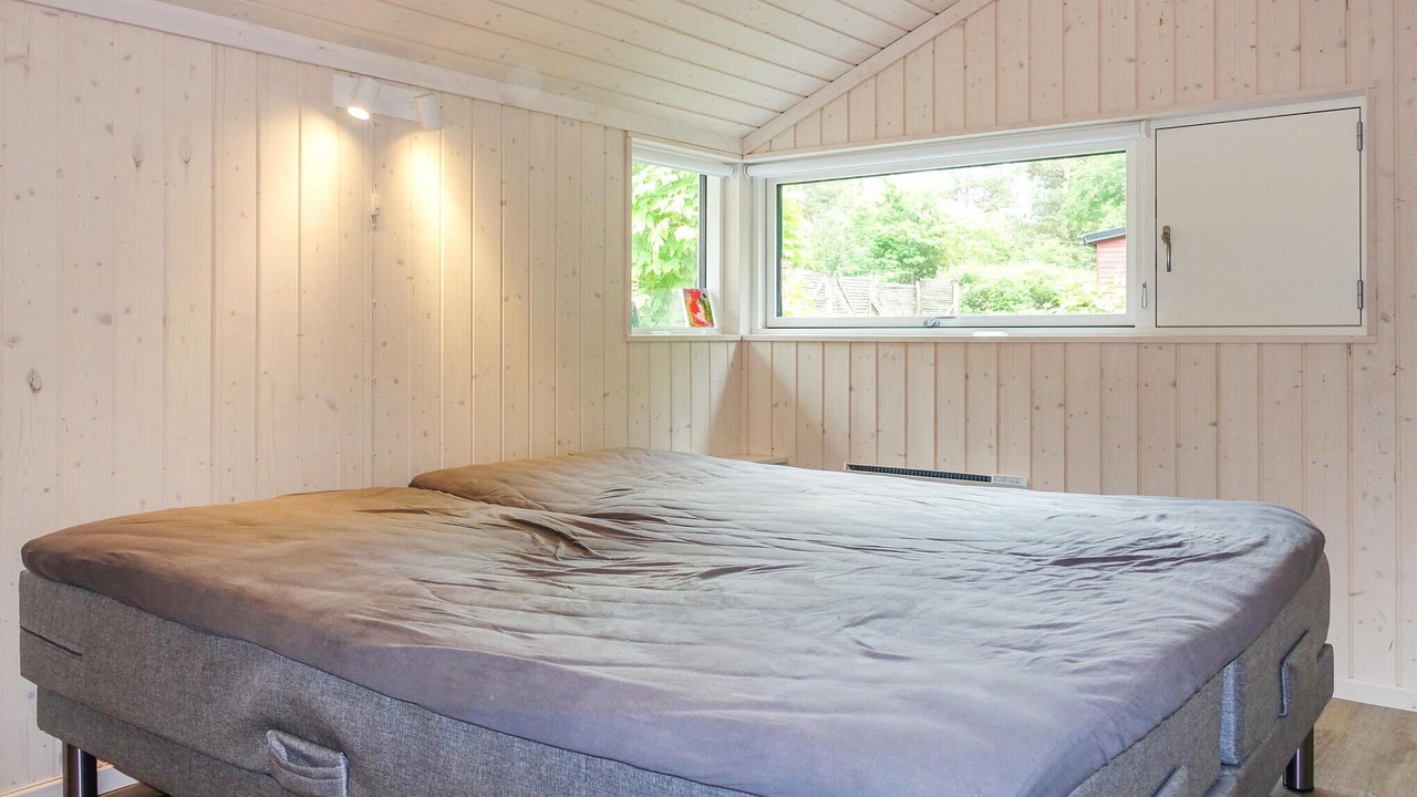 Photo of Others in Ronne