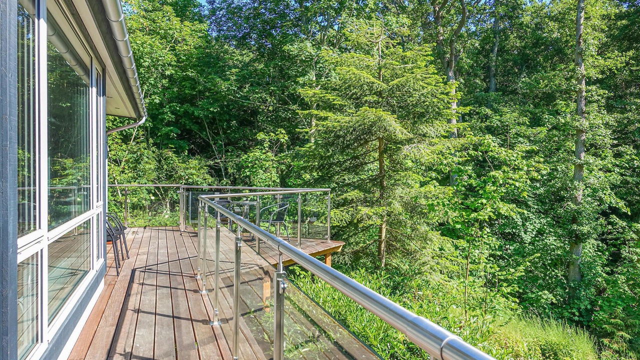 Photo of Others in Ronne