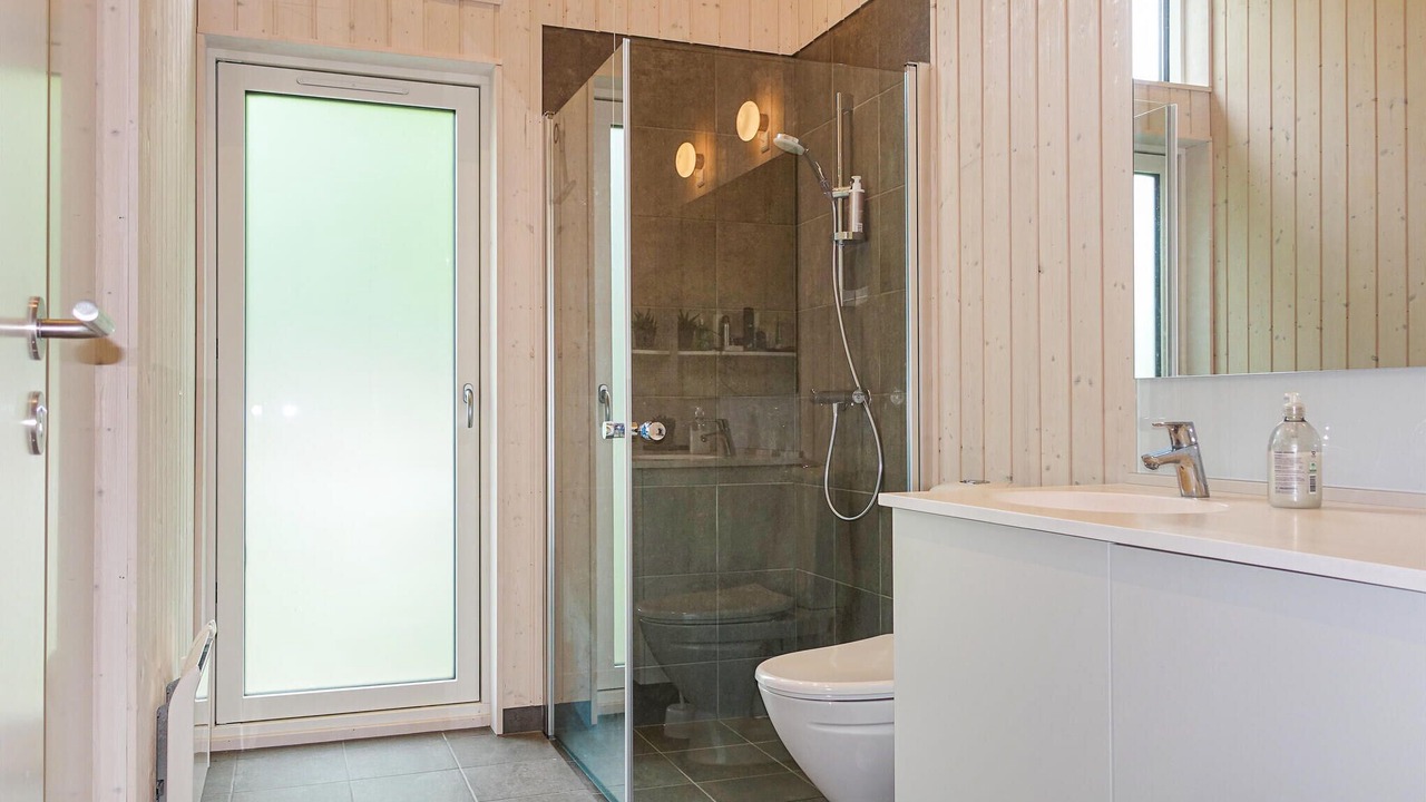 Photo of Bathroom in Ronne