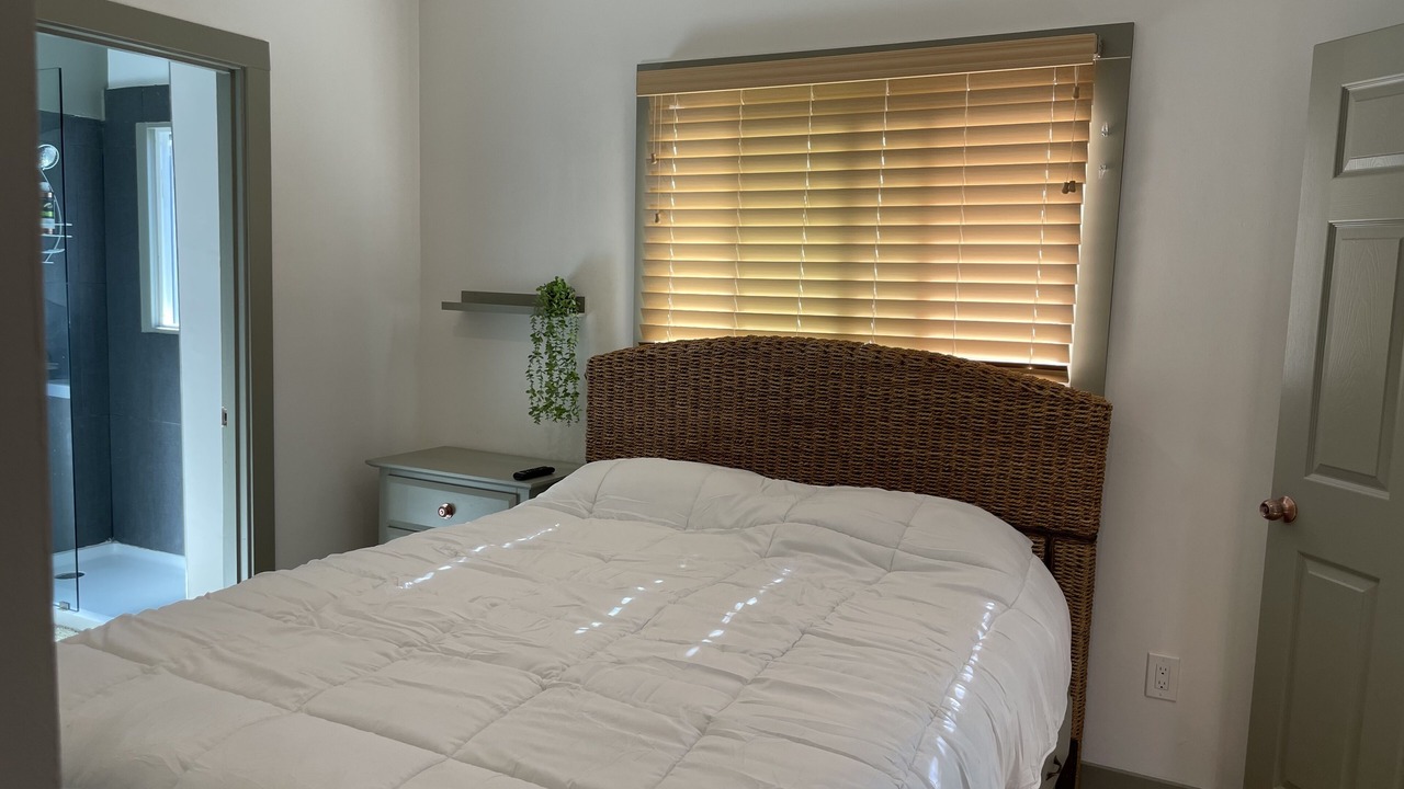 Photo of Bedroom in Little Armenia