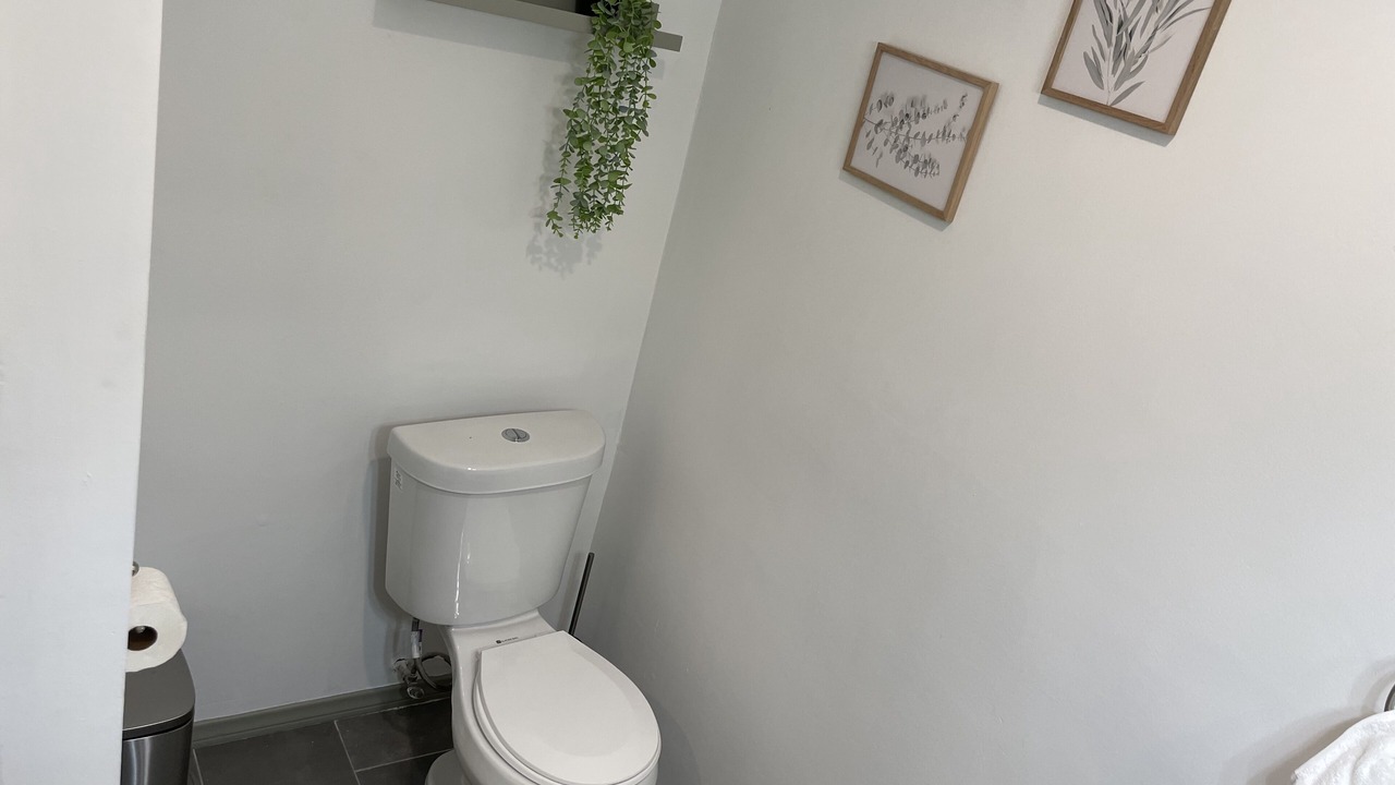 Photo of Bathroom in Little Armenia