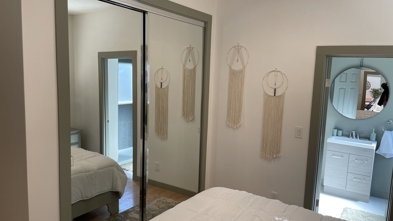 Photo of Bedroom in Little Armenia