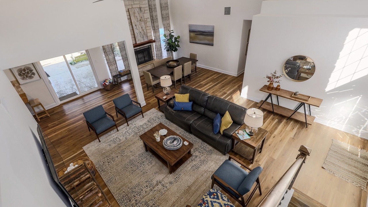 Photo of Livingroom in Forest North Estates