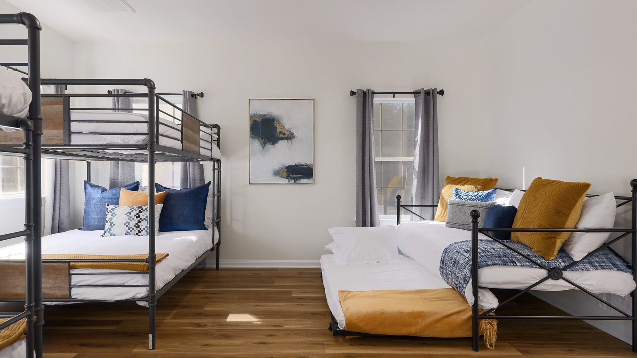 Photo of Bedroom in Forest North Estates