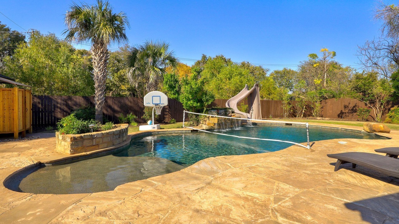 Photo of Outdoor in Forest North Estates