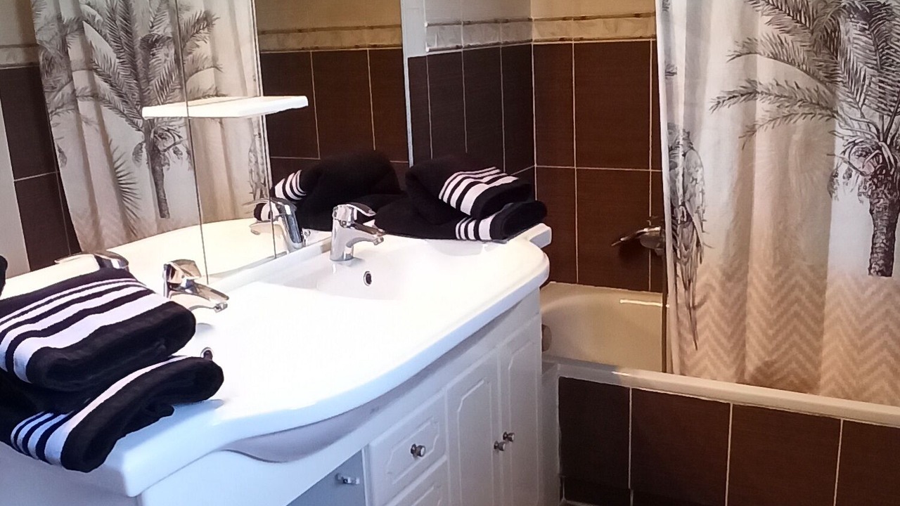 Photo of Bathroom in Carros