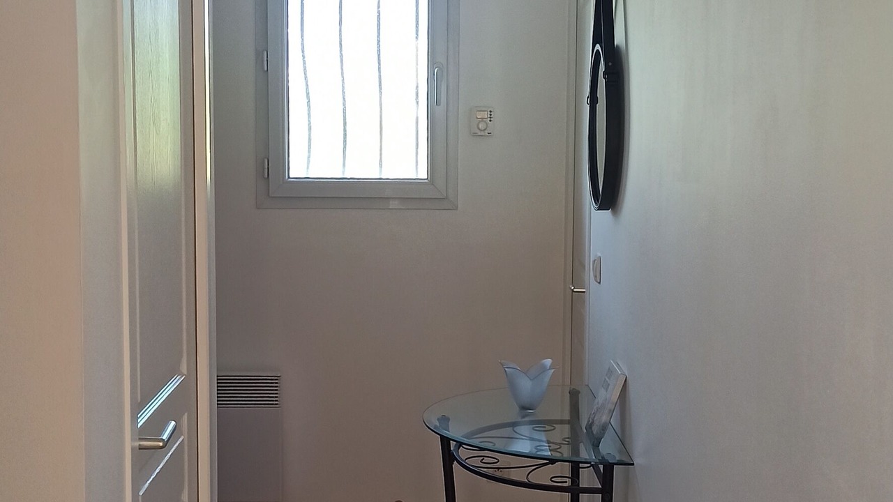 Photo of Others in Carros