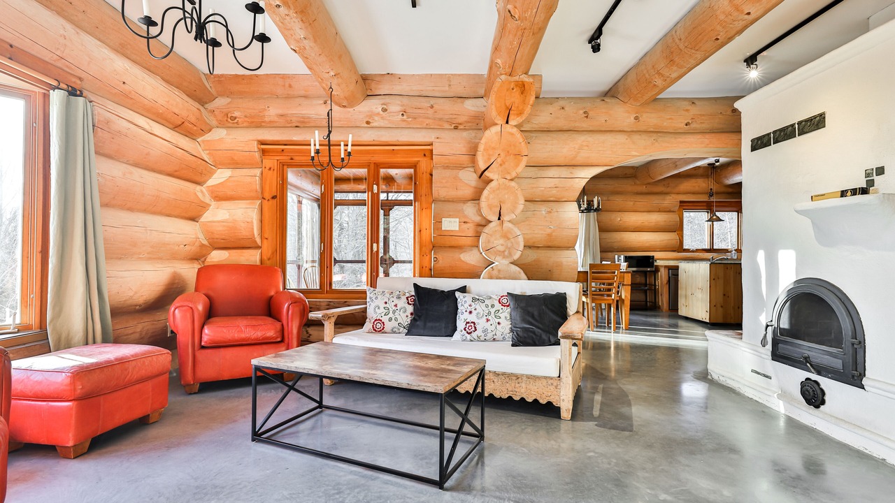 Photo of Livingroom in Lac-Superieur