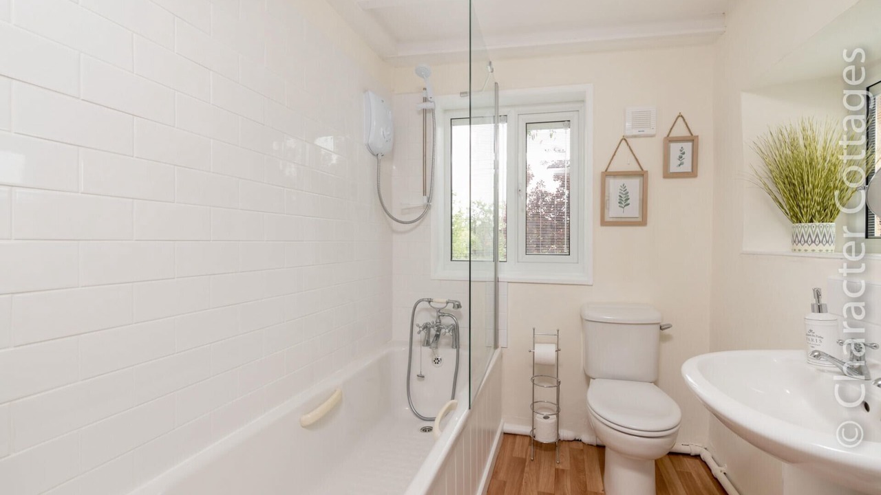 Photo of Bathroom in Sibford Gower
