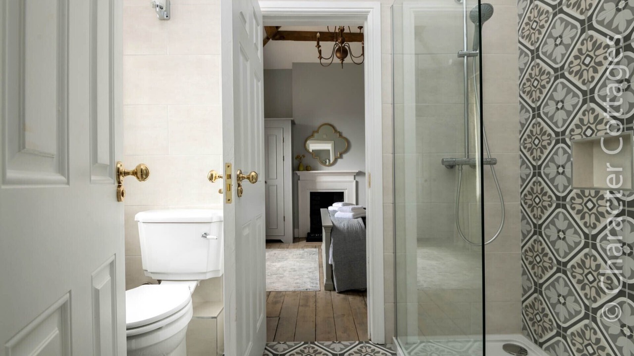 Photo of Bathroom in Broadway