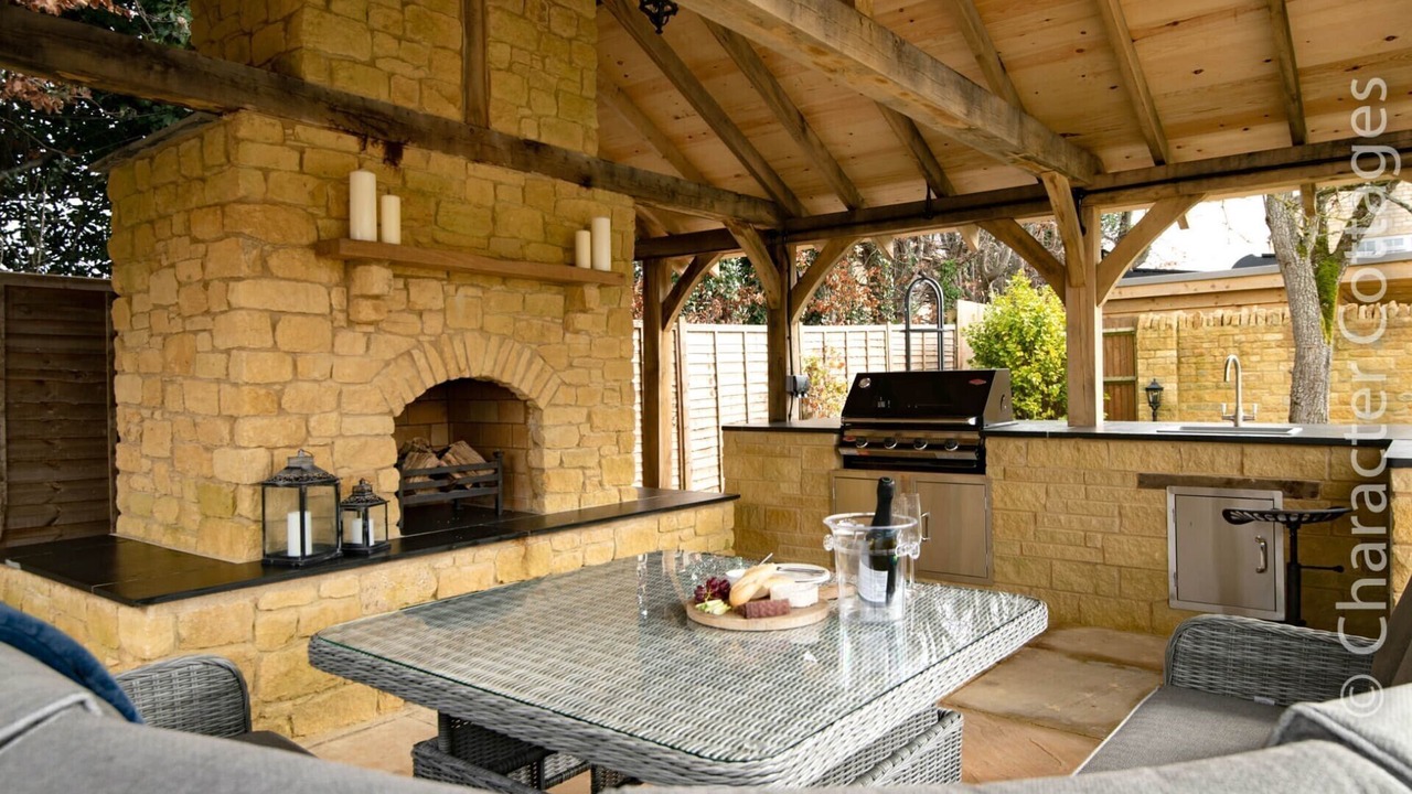 Photo of Outdoor in Broadway