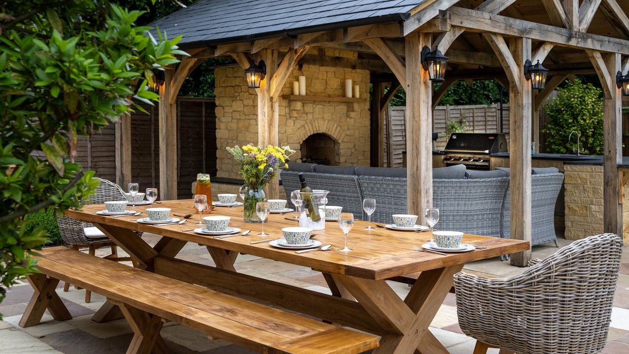 Photo of Outdoor in Broadway