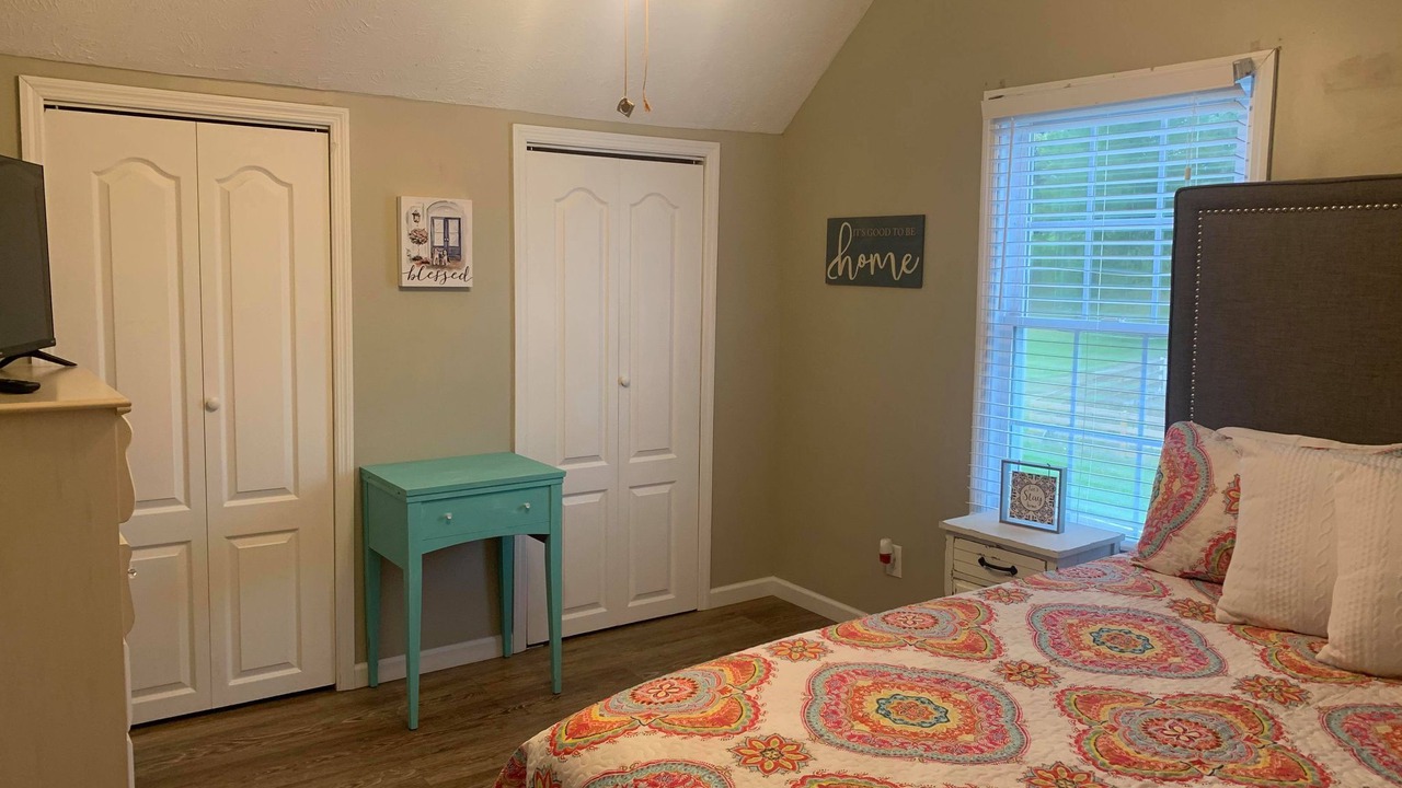 Photo of Bedroom in Bean Station