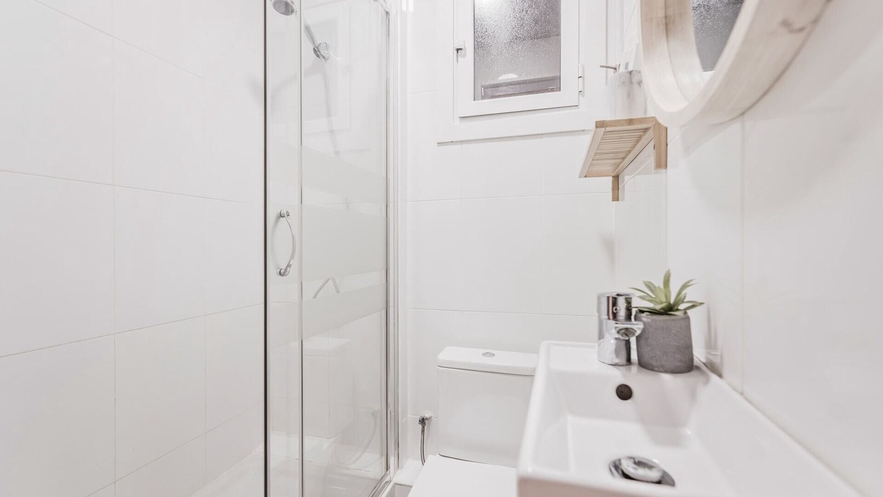 Photo of Bathroom in La Nova Esquerra de l'Eixample