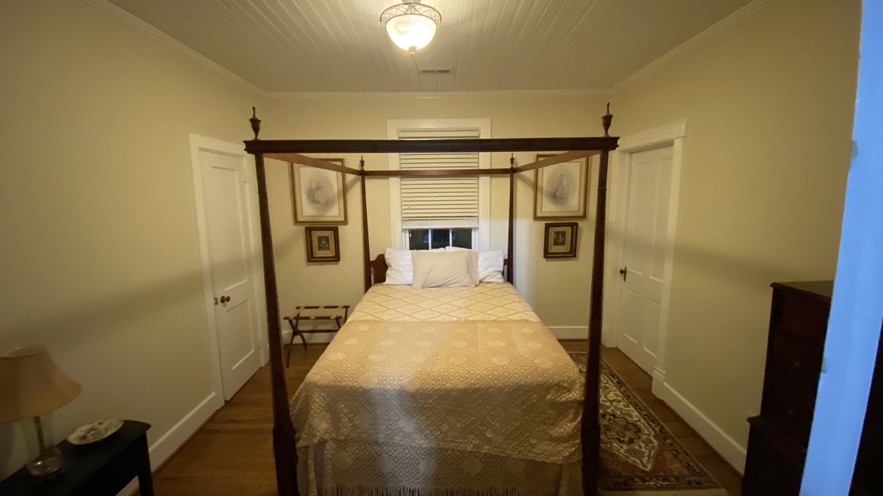 Photo of Bedroom in Trenton