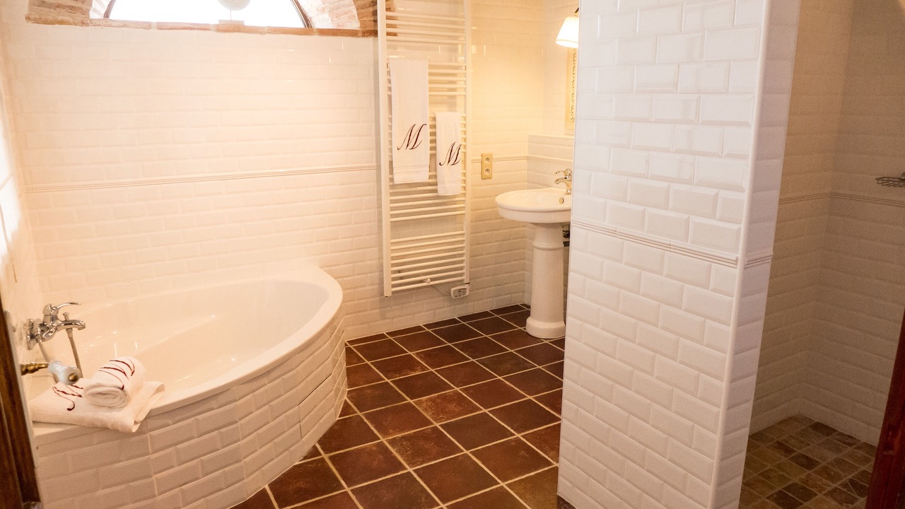 Photo of Bathroom in Pauligne