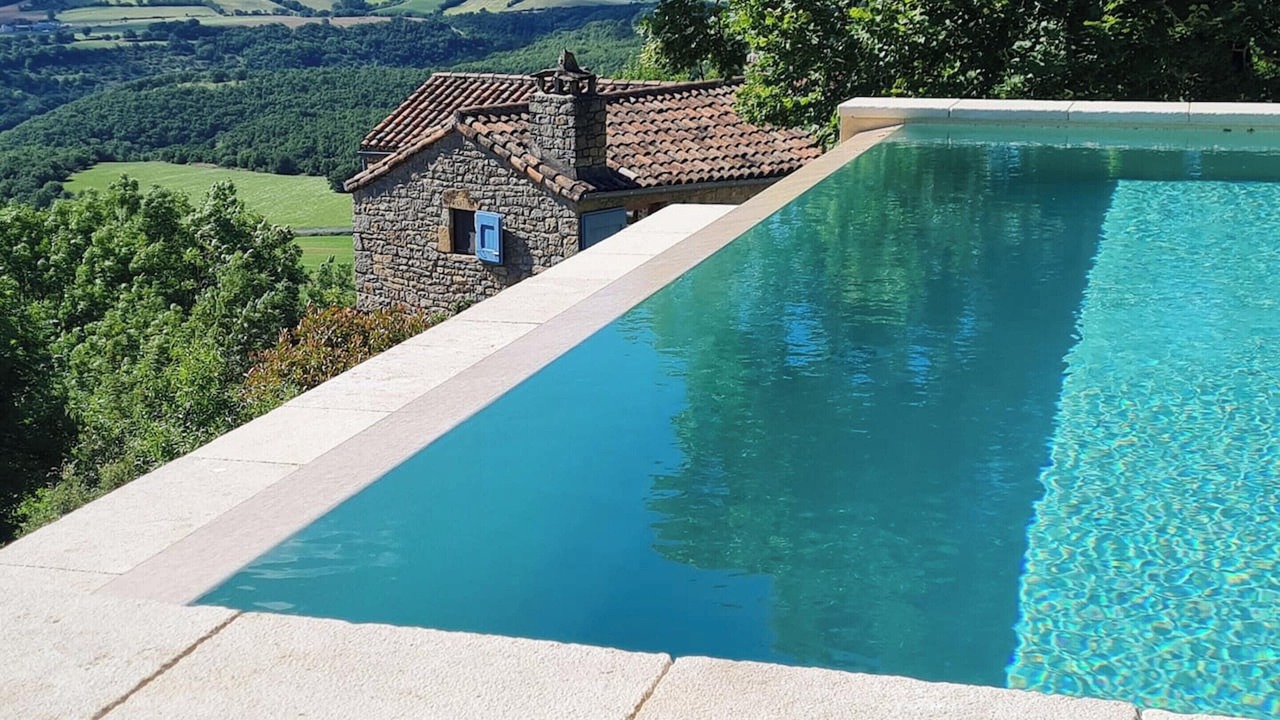 Photo of Outdoor in Saint-Georges-de-Luzencon