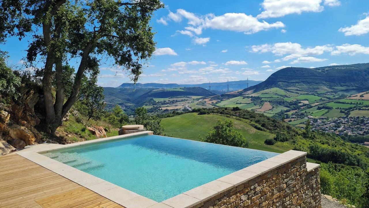 Photo of Outdoor in Saint-Georges-de-Luzencon