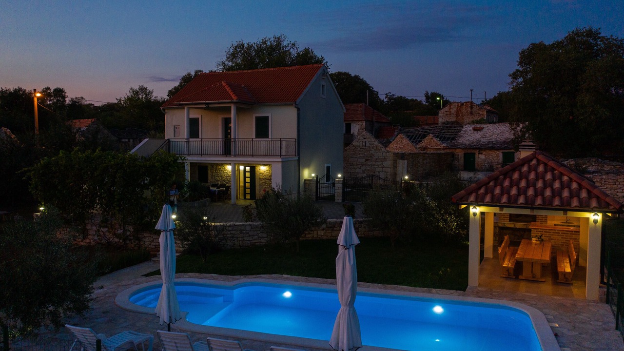 Photo of Outdoor in Drnis