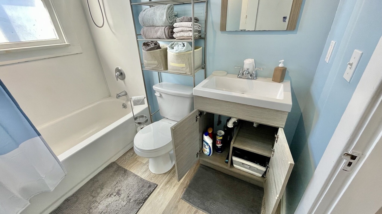 Photo of Bathroom in Central San Pedro