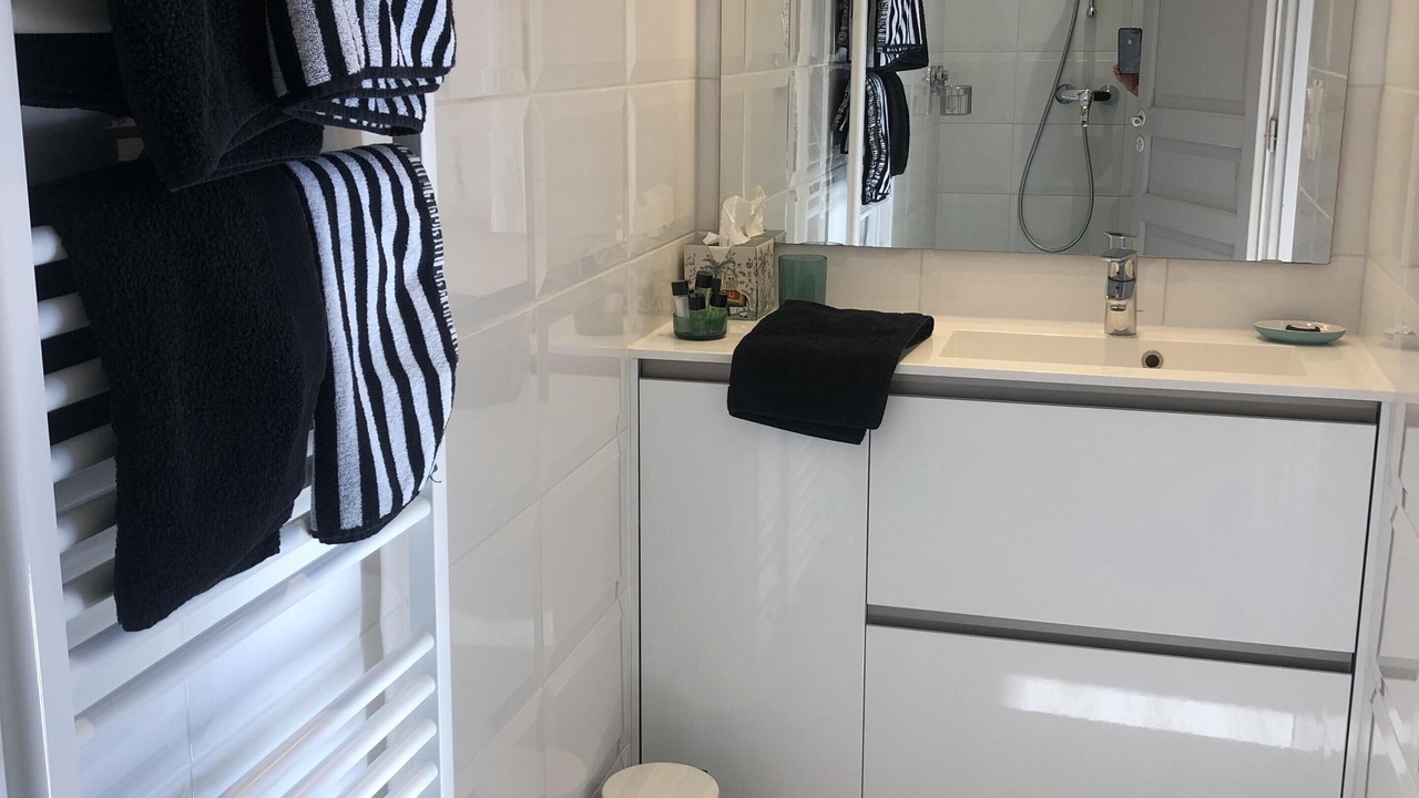 Photo of Bathroom in Beaumont-en-Veron