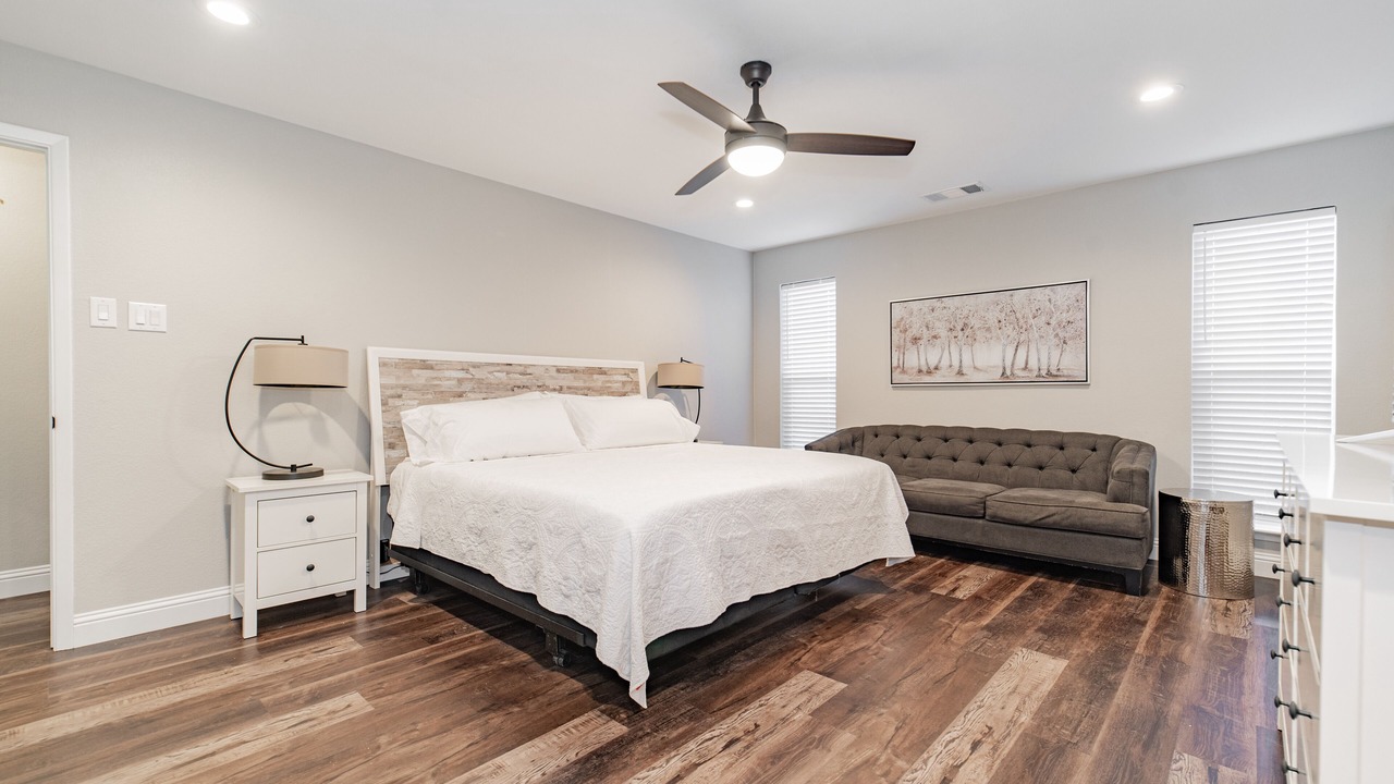 Photo of Bedroom in Lewisville