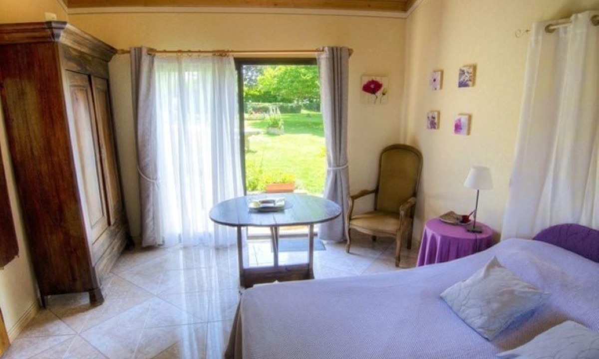 Photo of Bedroom in Sonnac