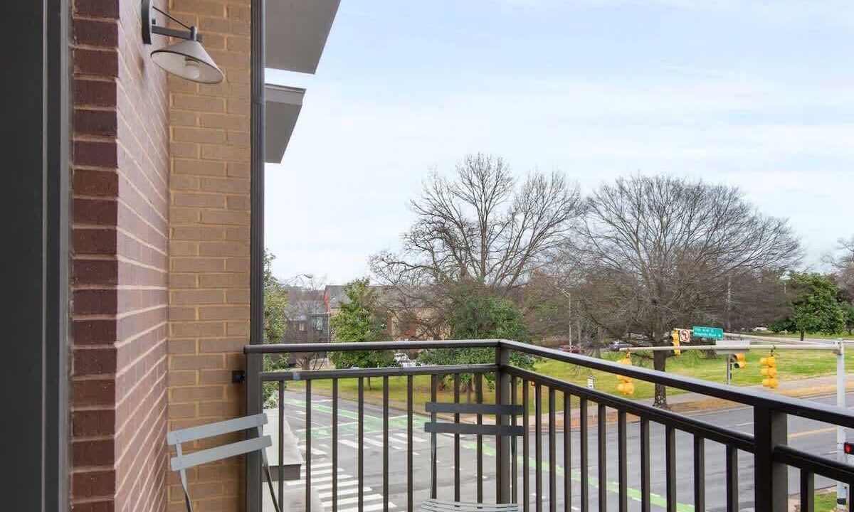 Photo of Patio Balcony in Hillsboro Village