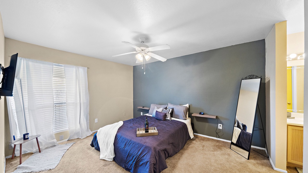 Photo of Bedroom in Astrodome