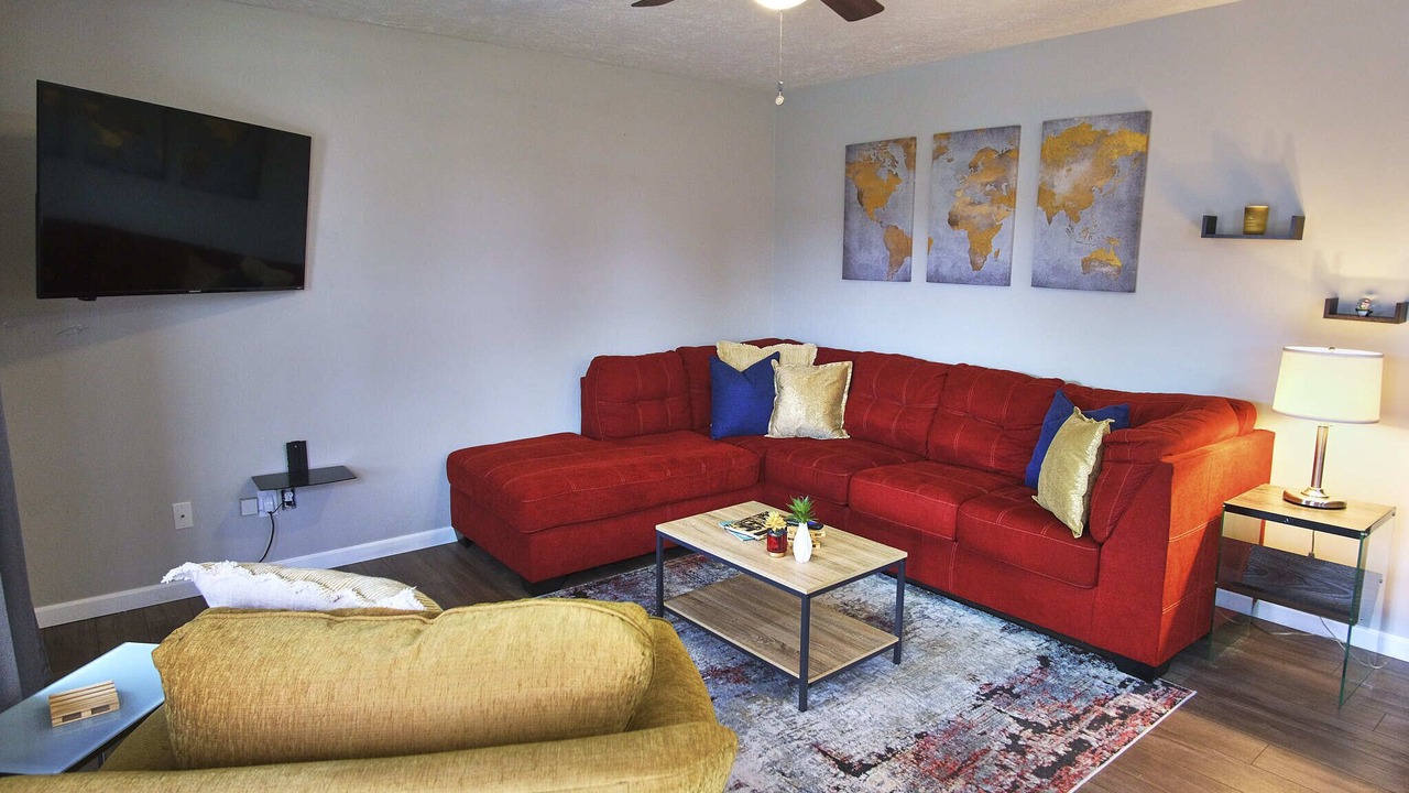 Photo of Livingroom in Knoxville