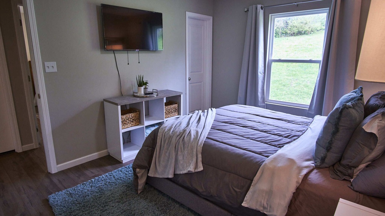 Photo of Bedroom in Knoxville