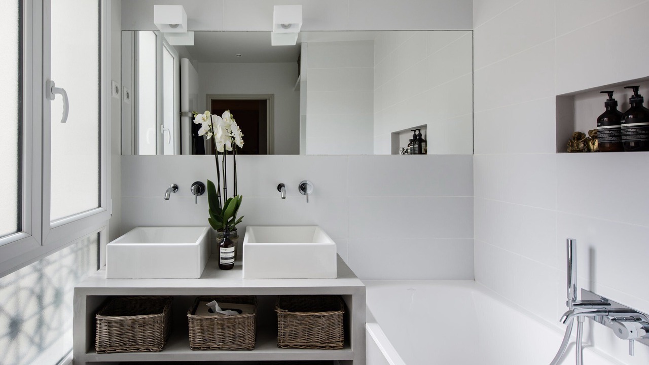 Photo of Bathroom in Quartier de l'Ecole-Militaire