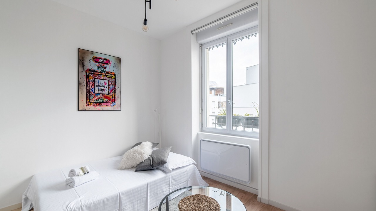 Photo of Bedroom in Yves Farge - Le Fleuve