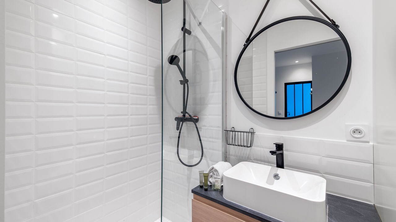 Photo of Bathroom in Yves Farge - Le Fleuve